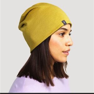 IBEX WOOLIES 250 BEANIE Electric Olive OS Nwt